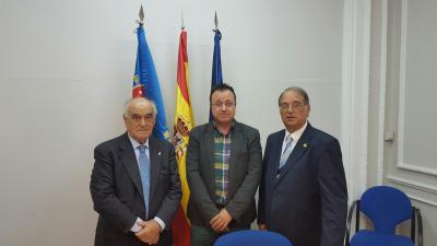Trobada entre el director general de Responsabilitat Social i representants de la Real Acadèmia de Cultura Valenciana