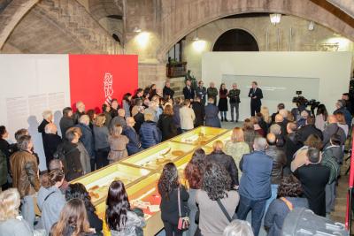 Ximo Puig inaugura la exposición 'Testimoni gràfic d´un territori'