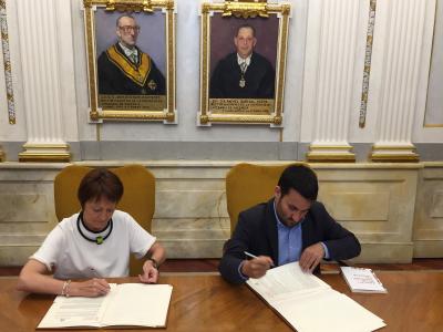 Educación y la Universitat de València firman el convenio para la creación de la Cátedra de Derechos Lingüísticos