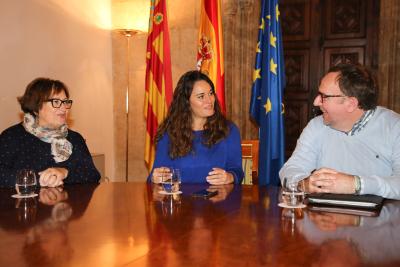 La directora de Coordinació del Diàleg Social es reuneix amb representants d'Avacu i de la Unió de Consumidors de la Comunitat Valenciana