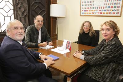 Antoni Such i Eva Sanz es reuneixen per a abordar la conversió de la Mancomunitat de l'Horta Sud en entitat d'àmbit comarcal