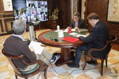 Ximo Puig aborda con responsables de los departamentos de salud la situación de los centros sanitarios de la Comunitat Valenciana