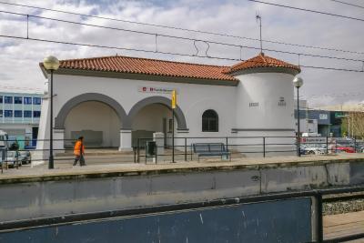 La Conselleria de Obras Públicas inicia los trámites para mejorar el servicio de la Línea 2 de FGV entre Paterna y Llíria