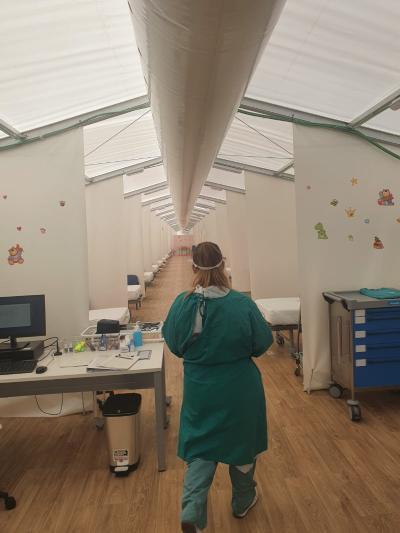 L'hospital de campanya d'Alacant rep els primers pacients amb COVID-19
