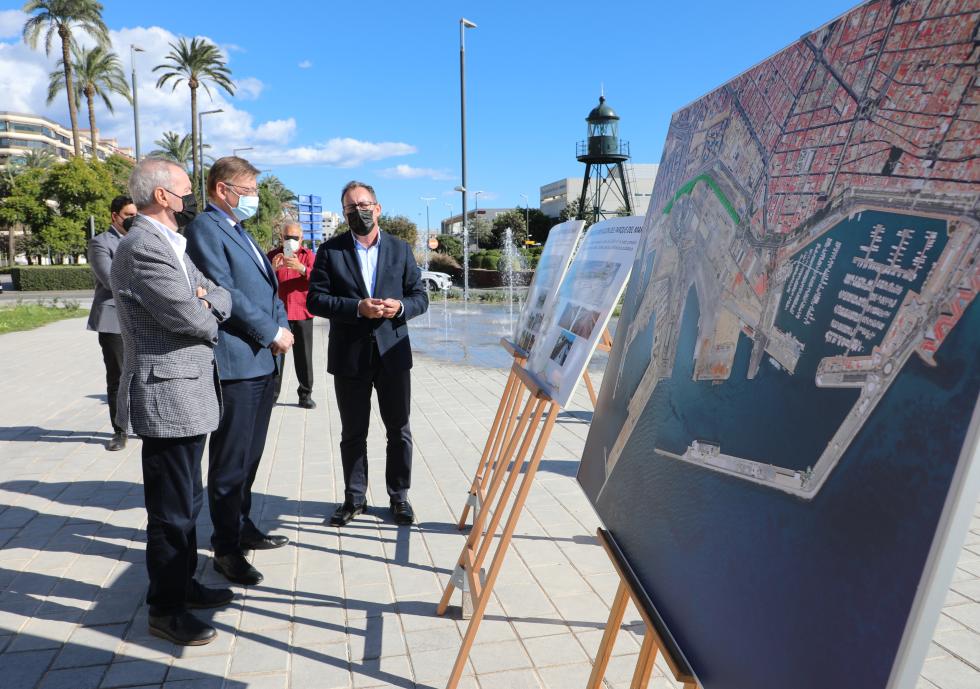 Ximo Puig señala que Parque del Mar permite disfrutar de un nuevo espacio verde y se suma a la reivindicación para que Adif ceda los terrenos para ...