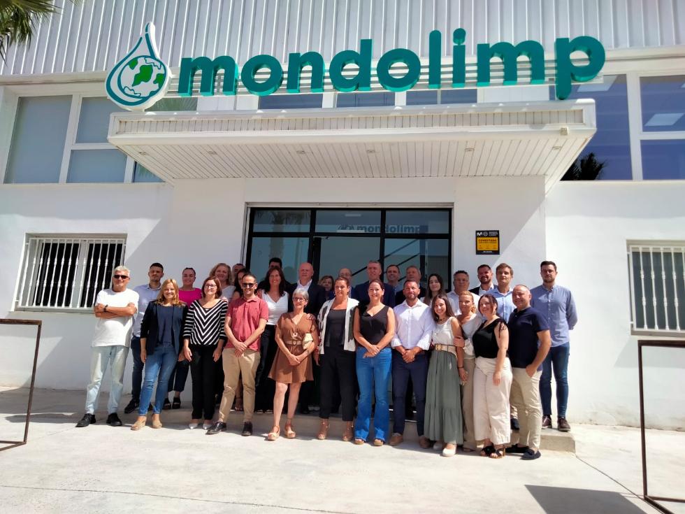Visita empresa Mondolimp