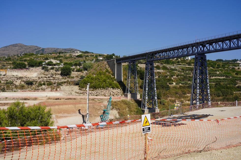 La Generalitat inicia les obres del viaducte del Quisi de la línia 9 del TRAM d’Alacant