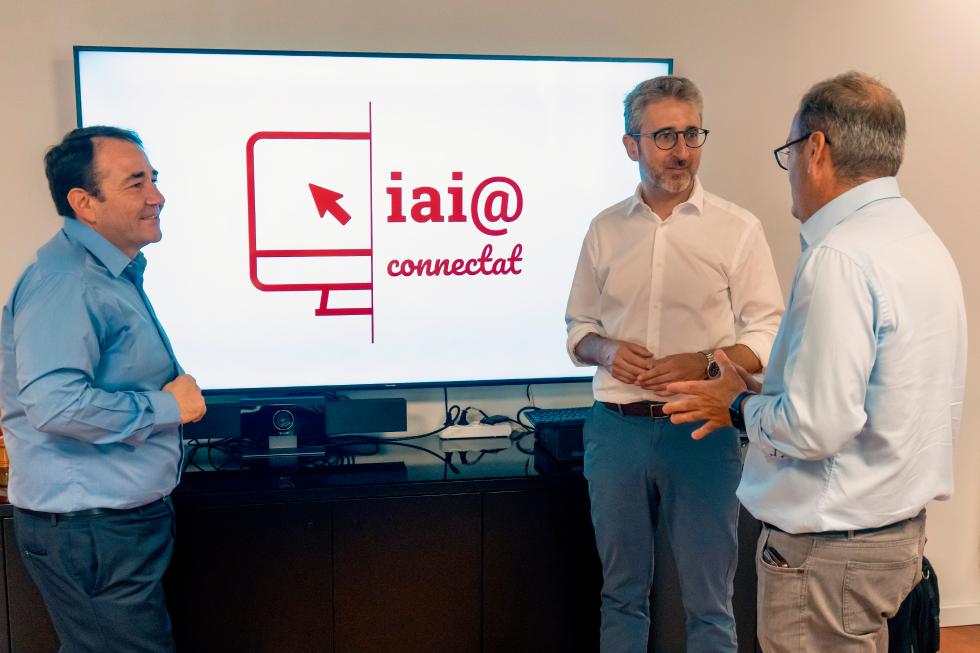 La Generalitat pone en marcha 'iai@ connectat', formación en competencias digitales para mayores
