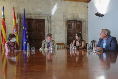 Zulima Pérez aborda en una reunió de treball la preparació del Ple de l’Alt Consell Consultiu en ...