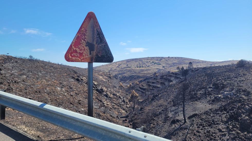 La Generalitat inverteix prop d’un milió d’euros per a condicionar els 50 quilòmetres de carreteres afectats pels incendis de Bejís i les Useres