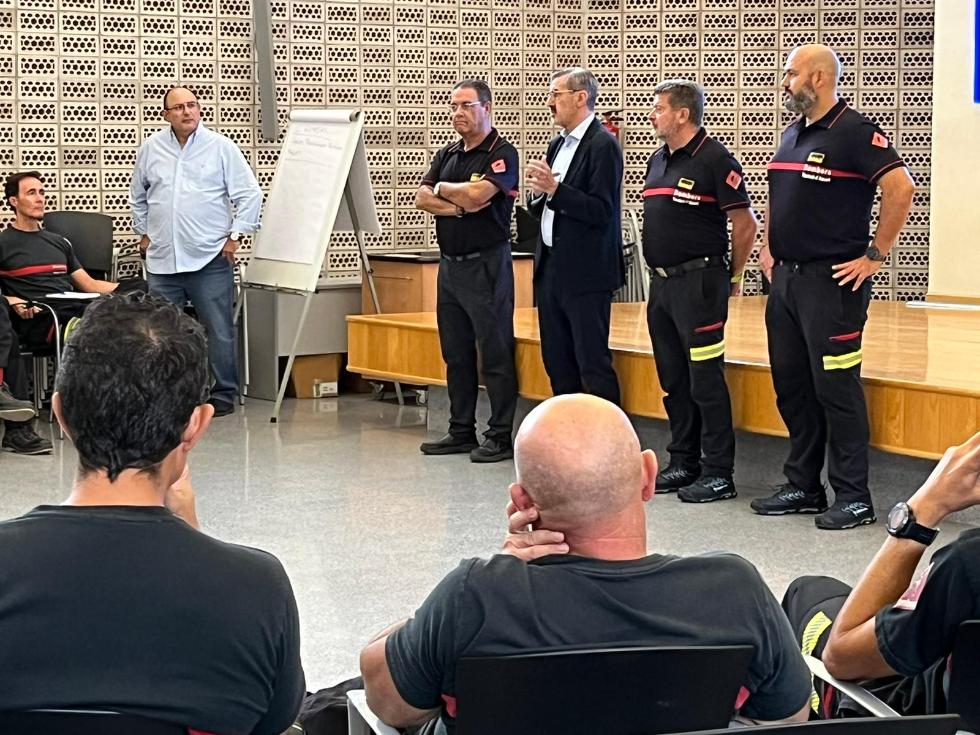 El IVASPE inicia la formación en Alicante con dos cursos dirigidos a 95 bomberos y bomberas