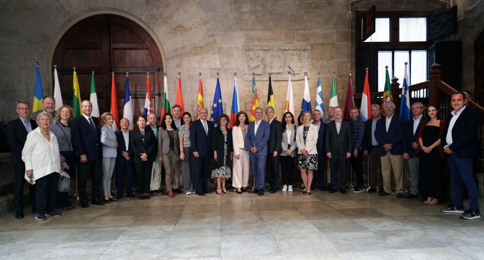 El Consell rep, al Palau de la Generalitat, els ambaixadors i ambaixadores dels estats membres de la UE a Espanya