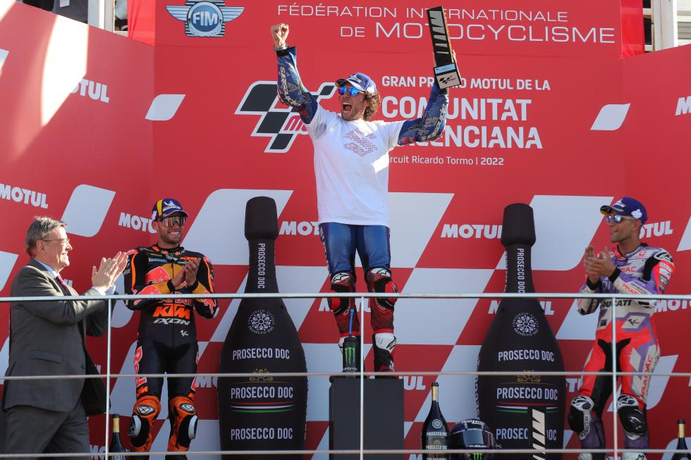 Ximo Puig subraya la vocación de continuidad en Cheste del Gran Premio Motul de Motociclismo