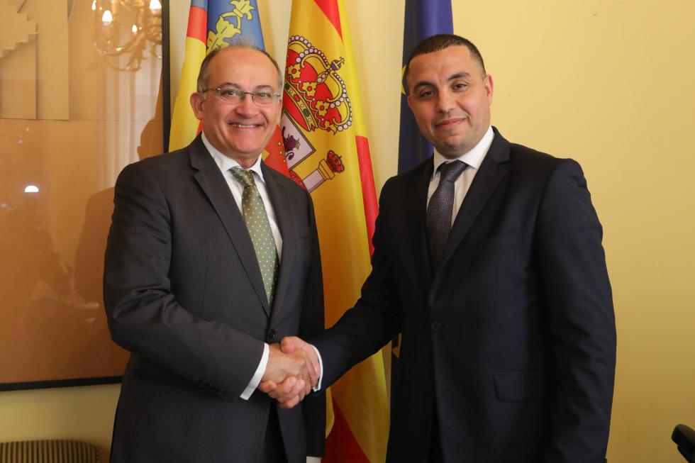 El secretario autonómico para la Unión Europea se ha reunido con el cónsul de Marruecos