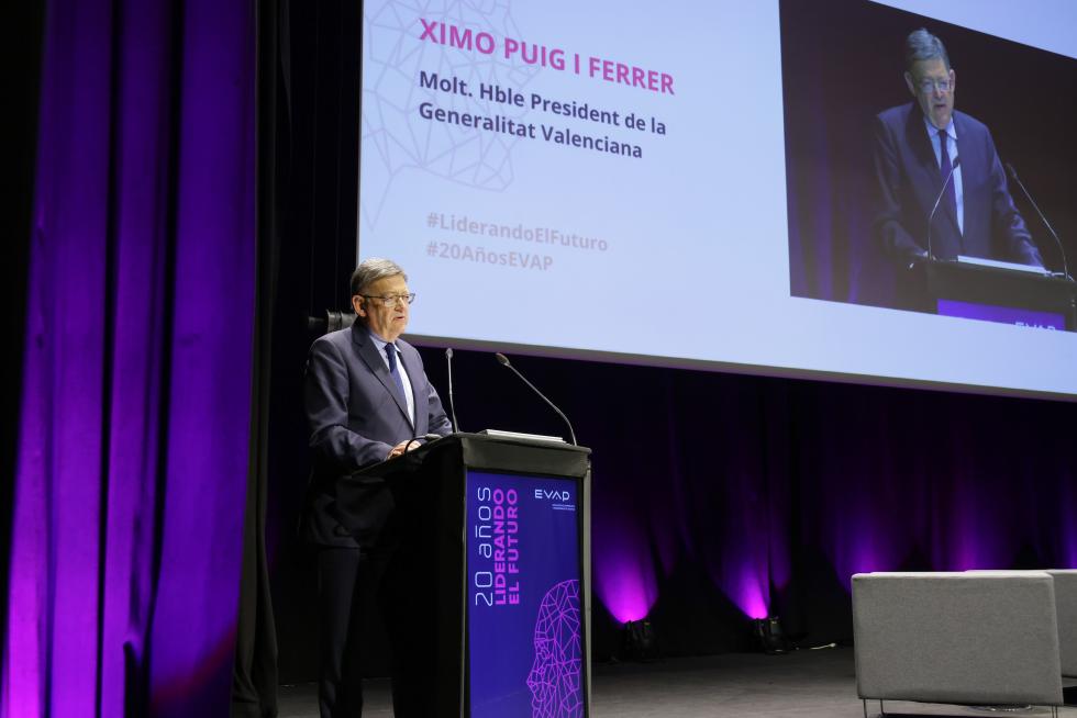 Ximo Puig insta a “derrocar murs i frenar injustícies” per a assolir una societat igualitària “més justa, lliure i solidària”