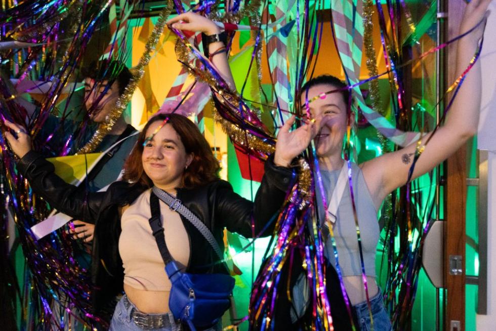 El Centre del Carme estrena ‘I ara, on seguim la festa?’ com a experiència de mediació cultural per a joves