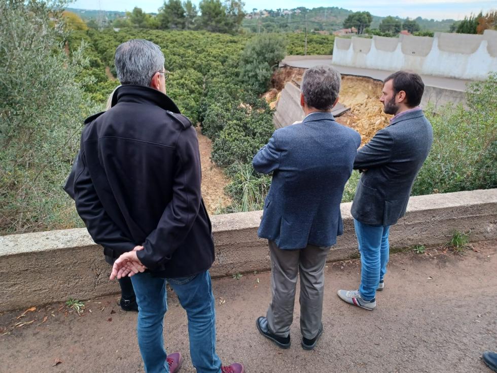 El secretario autonómico de Seguridad y Emergencias visita las comarcas de l’Horta y Camp de Túria afectadas por el último temporal