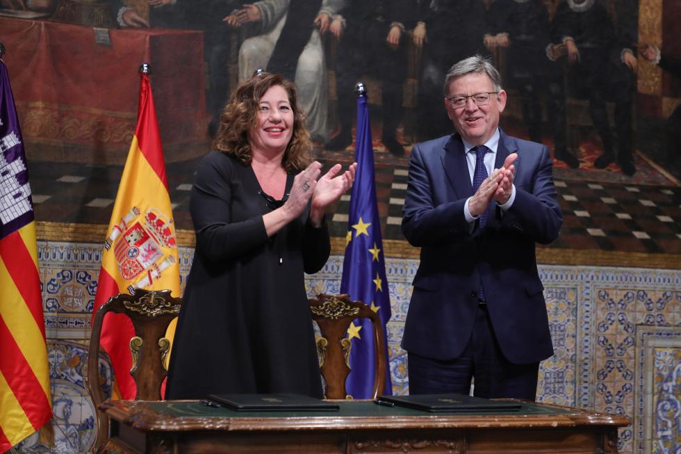 La Comunitat Valenciana i les Illes Balears acorden impulsar un programa ‘Viatgem’ conjunt i sol·licitar al Govern la gestió d’un fons de formació ...