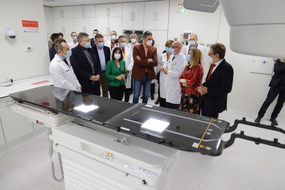 Ximo Puig destaca que La Fe contará con 11 nuevos equipos de alta tecnología por valor de 14 millones para mejorar la atención a pacientes y ...