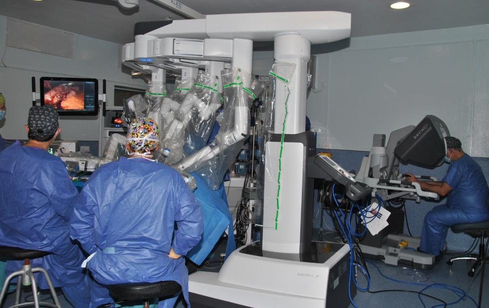 L’Hospital General de Castelló és el primer centre públic de la Comunitat Valenciana a realitzar cirurgia bariàtrica assistida per robot