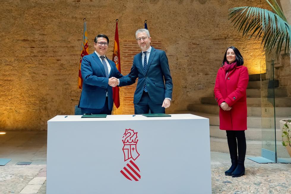 La Generalitat i el Banc Europeu d’Inversions signen un préstec per import de 50 milions per a dur a terme noves inversions en FGV