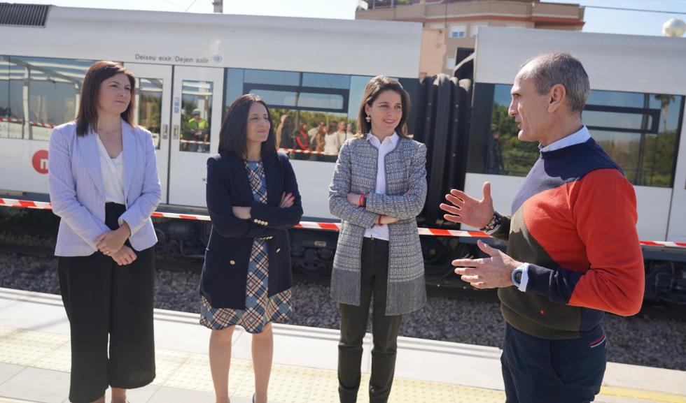 La Generalitat abrirá el nuevo paso inferior y ascensores de la estación de Paiporta de Metrovalencia el próximo mes de abril