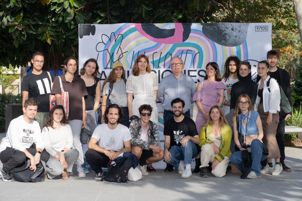 El IVAJ-Carnet Jove y el Festival 10 Sentidos han ofrecido a 50 jóvenes la posibilidad de conocer este certamen de artes vivas
