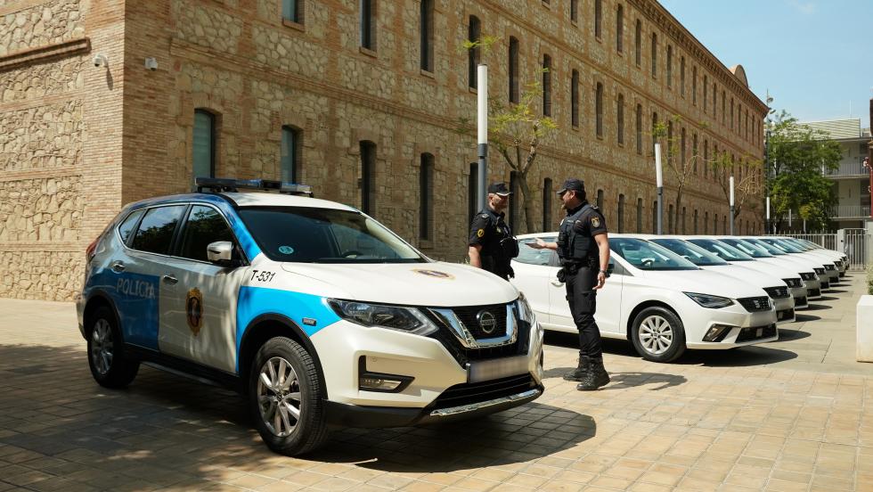 La Policia de la Generalitat incorpora deu vehicles nous a la seua flota