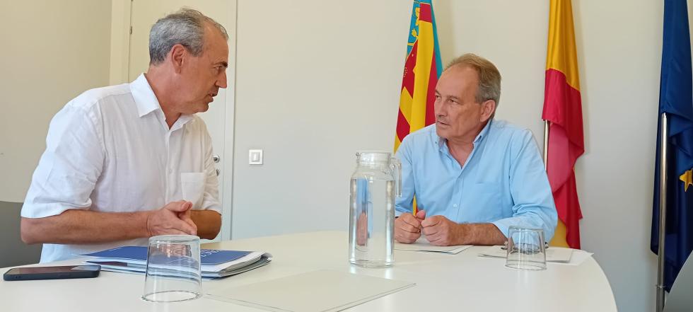 José Luis Aguirre mostra la seua disposició a col·laborar per a promocionar productes valencians i fomentar el diàleg entre els representants de ...