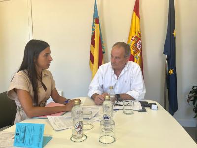 José Luis Aguirre es reuneix amb la presidenta de la Federació de Caça