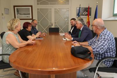 El secretari autonòmic de Transparència i el director general es reuneixen amb la Federació d’Entitats Veïnals de València