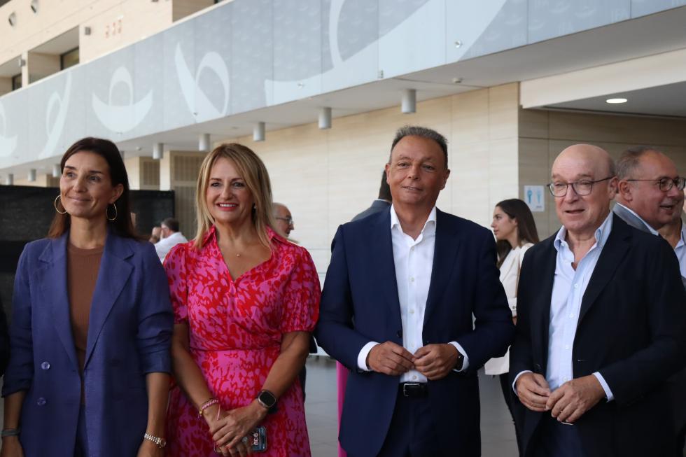 Nuria Montes anuncia als empresaris la creació d'una “finestreta única real per a les pimes” en la Generalitat