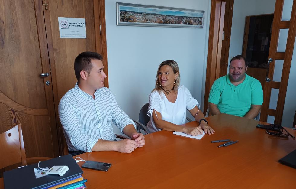 Susana Fabregat es reunix amb l'alcalde d'Alqueries per a avançar en serveis socials i culturals per al municipi