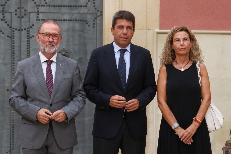 Carlos Mazón ha mantingut una reunió amb l’alcalde del Campello i la corporació municipal