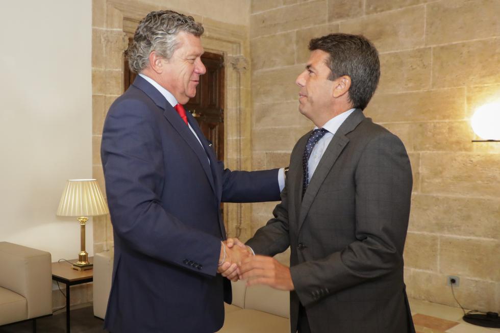 Carlos Mazón manté una trobada amb el president de Stadler Valencia