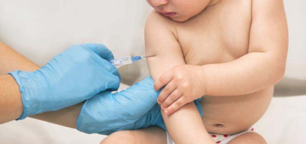 Sanitat comença a immunitzar contra el virus respiratori sincicial els menors de menys de dos anys amb patologies de risc i els nascuts des ...