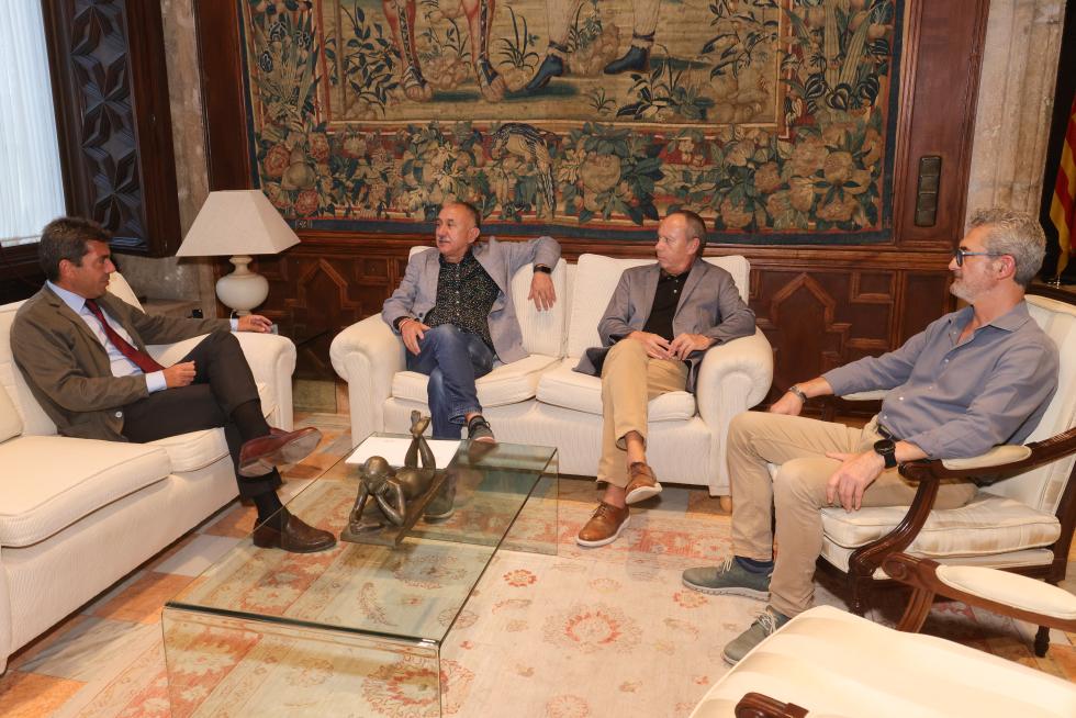 Carlos Mazón es reunix amb els secretaris generals d'UGT, Pepe Álvarez, i d'UGT-PV, Ismael Sáez