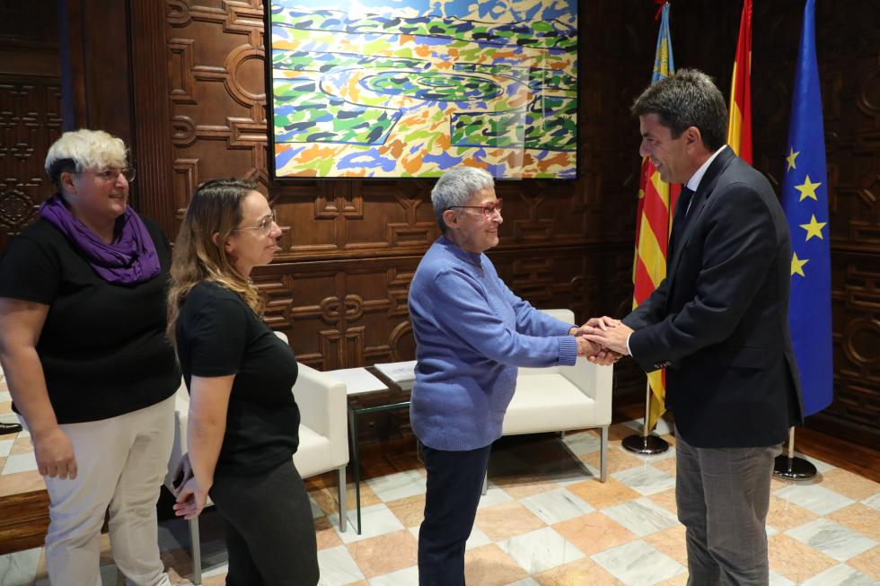 Carlos Mazón traslada el apoyo del Consell a las víctimas del tren atrapado en el incendio de Bejís