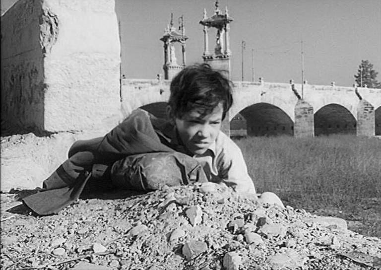 La Filmoteca Valenciana acoge el rodaje del documental ‘El pequeño ladrón’ de Nuria Cidoncha
