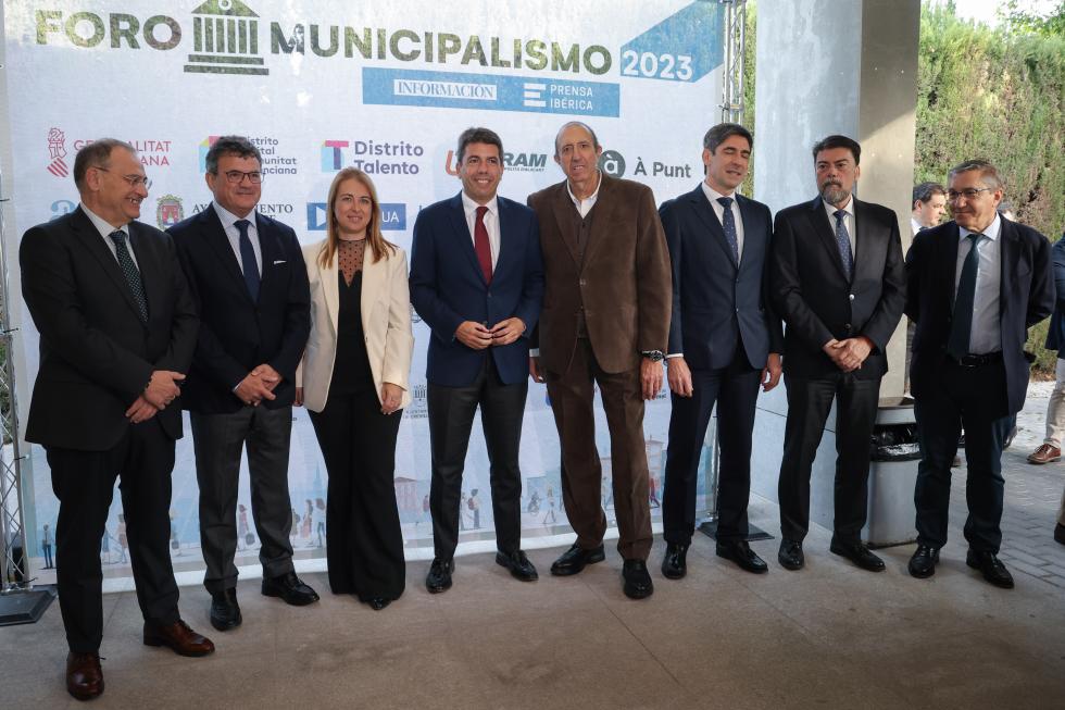Carlos Mazón avanza que el Fondo de Cooperación Municipal volverá a ser voluntario para respetar la autonomía de las diputaciones