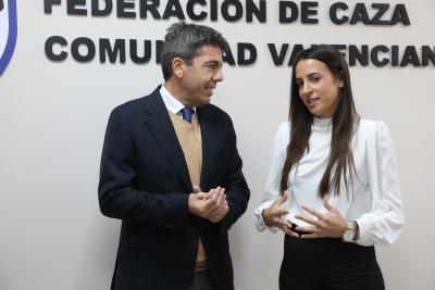 Carlos Mazón es reunix amb la presidenta de la Federació de Caça de la Comunitat Valenciana