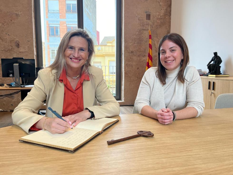 La delegada del Consell a Castelló visita Betxí per a conéixer de primera mà les necessitats dels seus veïns