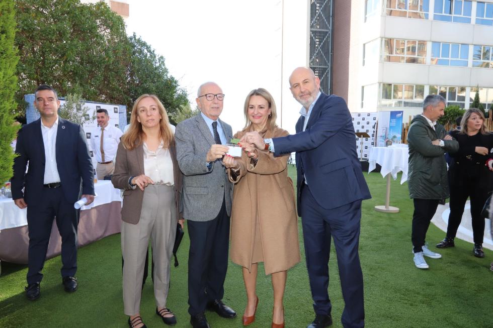 Turisme Comunitat Valenciana avança cap al futur hoteler amb el llançament de la primera ‘habitació intel·ligent’ a Benidorm