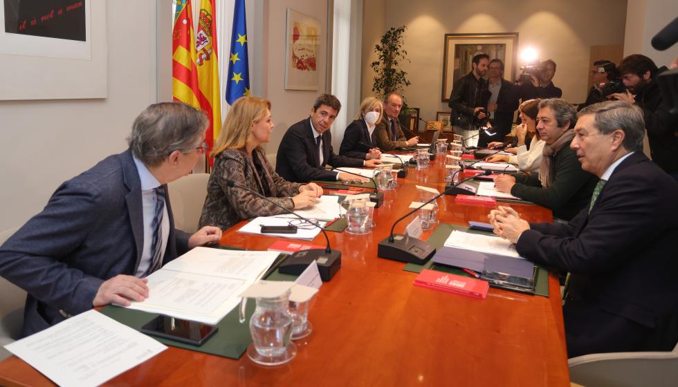 Imagen del artículo El president de la Generalitat, Carlos Mazón, ha presidido el Pleno del Consell en Alicante