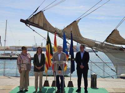 El director general de Turisme visita els vaixells participants en la 7a edició Escala a Castelló