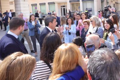 Carlos Mazón traslada a la AMPA del CEIP Rois de Corella de Gandía la aportación del Consell de 609.000 euros para finalizar las obras de ...