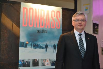 La Filmoteca Valenciana proyecta ‘Donbass’ (2018) con la presencia de su director, Serguéi Loznitsa
