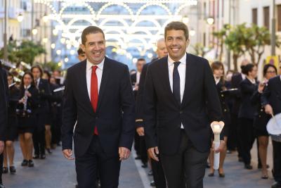 Carlos Mazón ha participat en la processó del Trasllat de Sant Jordi  ‘el Xicotet’ a Alcoi